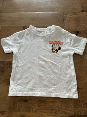 H&M X Disney White Minnie Graphic Tee for Kids sz 1 1/2-2